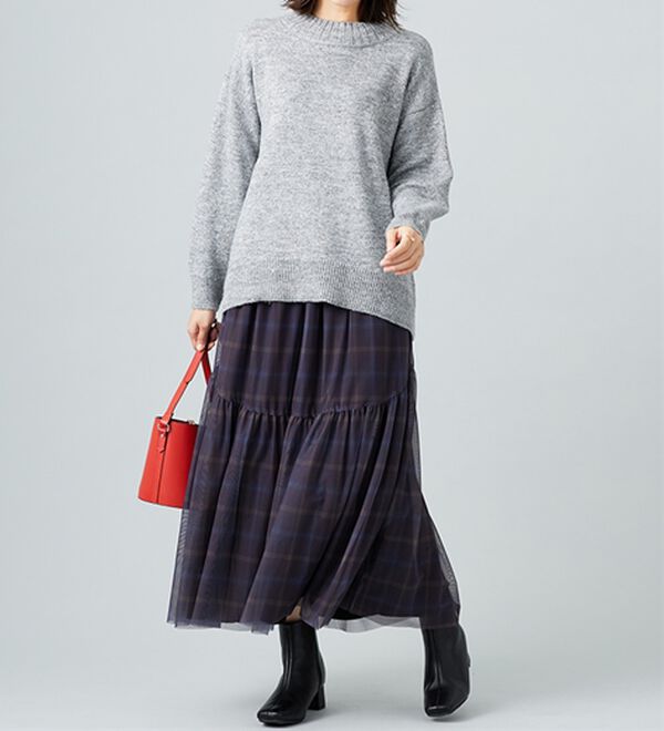 BELLUNA（ベルーナ）の「ラメ調バックスリットニットプルオーバー（ニット・セーター）」｜詳細画像