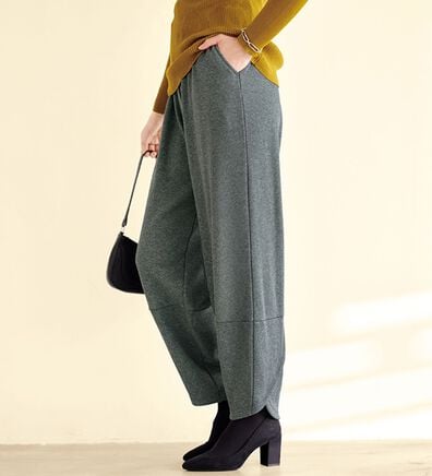 BELLUNA（ベルーナ）の「まるではく毛布！静電防止裏ファー素材コクーンパンツ（フルレングスパンツ）」