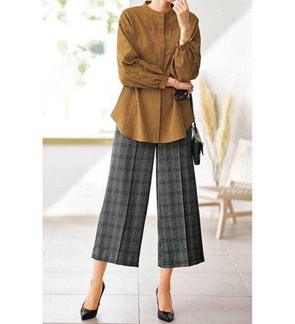 BELLUNA（ベルーナ）の「麻調素材袖刺しゅうデザインブラウス（ブラウス）」｜詳細画像