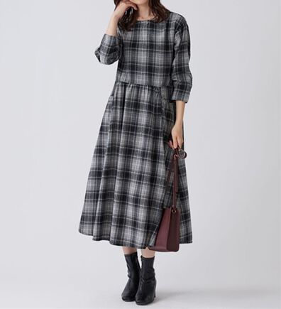 BELLUNA（ベルーナ）の「ゆったりギャザーポケット付ワンピース（その他ワンピース）」