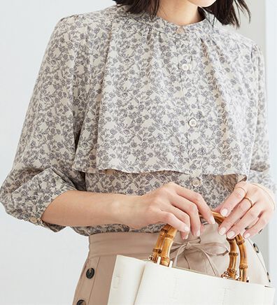 BELLUNA（ベルーナ）の「ケープ風デザインブラウス（ブラウス）」