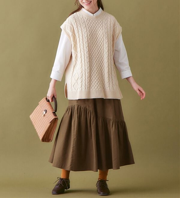 Viola e Viola（ヴィオラ エ ヴィオラ）の「綿起毛素材ななめティアードスカート（ロングスカート）」｜詳細画像