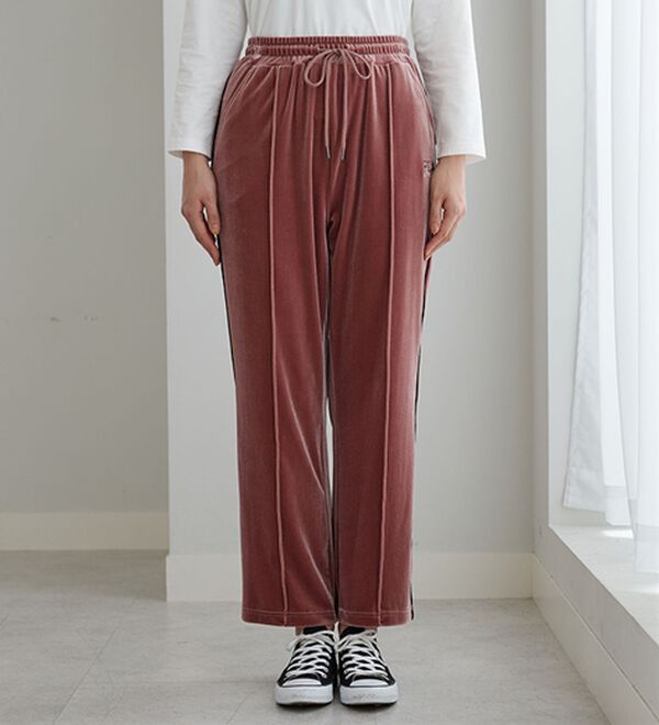 BELLUNA（ベルーナ）の「＜ＦＩＬＡ＞ベロア素材配色使いパンツ（その他パンツ）」｜詳細画像