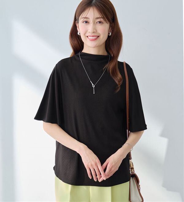 alotta（アロッタ）の「上品フレアー袖リブＴシャツ（カットソー）」｜ブラック