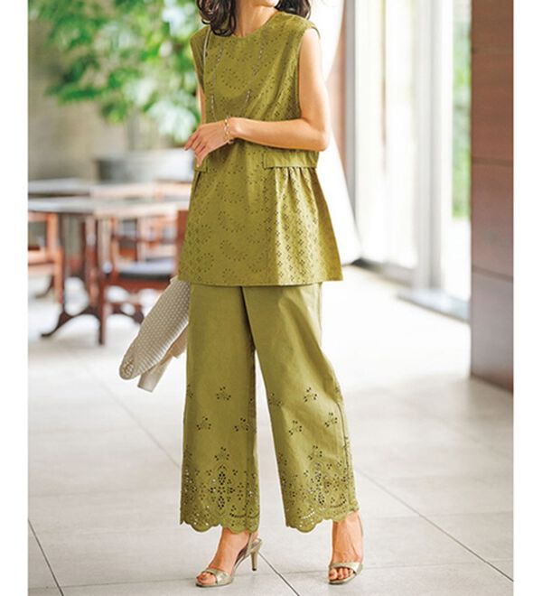 BELLUNA（ベルーナ）の「カットワーク刺しゅうノースリーブブラウス（ブラウス）」｜詳細画像