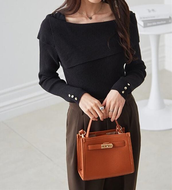 RANAN（ラナン）の「アシメオフショルリブニット（ニット・セーター）」｜詳細画像