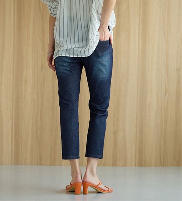 BELLUNA（ベルーナ）の「【再入荷】美ストレッチ素材アンクル丈レギンスパンツ（クロップドパンツ）」｜詳細画像