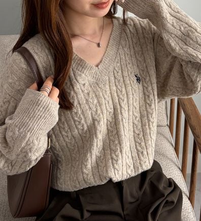 RANAN（ラナン）の「＜U.S.POLO ASSN.＞ワンポイントケーブルVネックニット（ニット・セーター）」