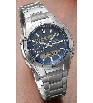 「カシオ　ソーラー電波時計（メンズ腕時計）」｜ブルー