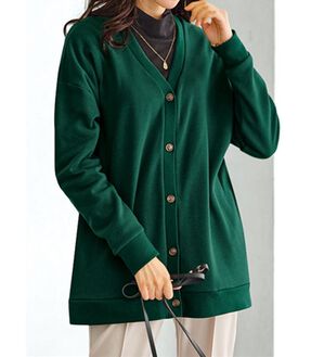 BELLUNA（ベルーナ）の「裏ファー素材前ボタンデザインカーディガン（その他カーディガン）」｜グリーン
