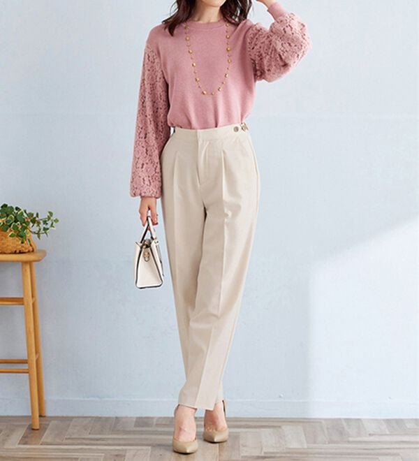 BELLUNA（ベルーナ）の「こっそりおなかがラクラク！ボタン使いウエスト調整テーパードパンツ（テーパードパンツ）」｜詳細画像