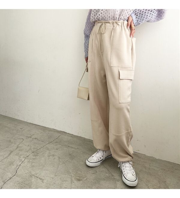 GeeRA（ジーラ）の「やわらか素材カーゴパンツ（フルレングスパンツ）」｜詳細画像