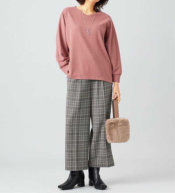 BELLUNA（ベルーナ）の「【2点セット】ネックレス付ジャカード素材プルオーバー（カットソー）」｜詳細画像