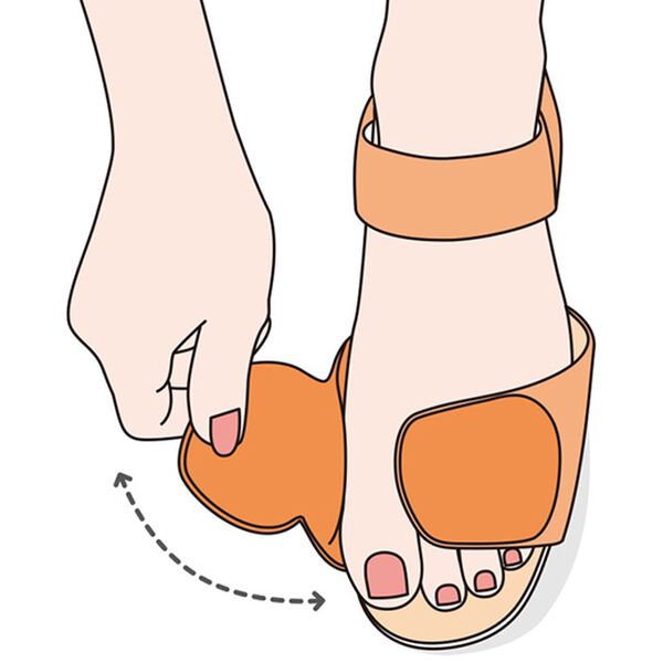 BELLUNA（ベルーナ）の「＜エル　プラネット＞ワイズ調節可能サンダル（サンダル・ミュール）」｜詳細画像