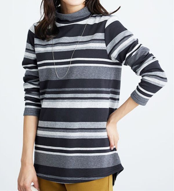 BELLUNA（ベルーナ）の「ふわふわ裏ファーハイネックプルオーバー（カットソー）」｜詳細画像