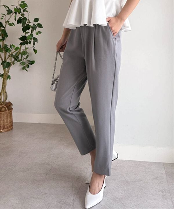 RANAN（ラナン）の「【ひんやり・ＵＶ】機能付麻調美脚タックテーパードパンツ（フルレングスパンツ）」｜詳細画像