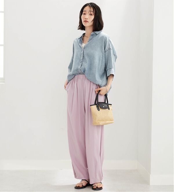 BELLUNA（ベルーナ）の「シアーデニム素材裾タックゆったりシャツ（シャツ）」｜詳細画像