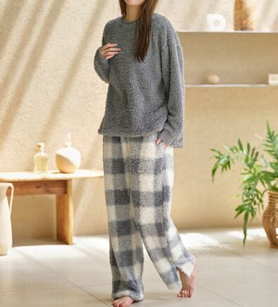 YU'NOW（ユナウ）の「モールニット風ハラマキパジャマ（パジャマ・ルームウェア）」