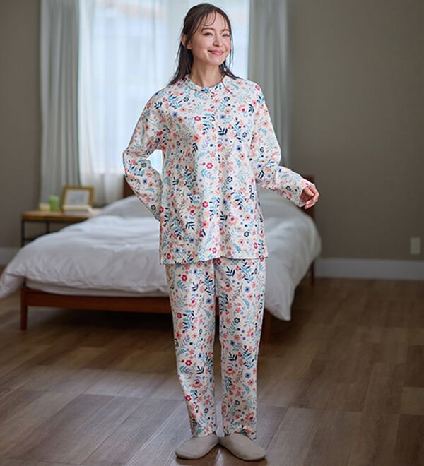 LAVIENNE（ラヴィエンヌ）の「綿入りキルトパジャマ（パジャマ・ルームウェア）」｜詳細画像