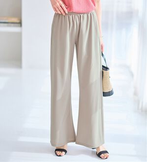 alotta（アロッタ）の「＜６つの機能付＞錯覚美脚！ストレッチワイドパンツ（ワイドパンツ・ガウチョ）」｜グレージュ