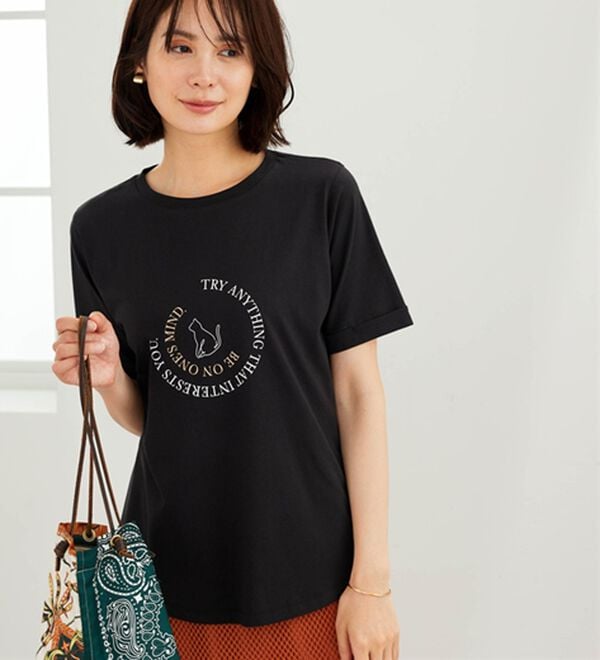 BELLUNA（ベルーナ）の「綿１００％着映えネコ柄プリントＴシャツ（Tシャツ）」｜詳細画像