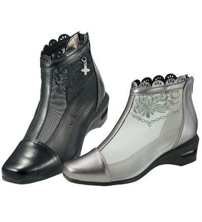 BELLUNA（ベルーナ）の「４Ｅエレガント刺しゅうサマーブーツ（ブーツ）」