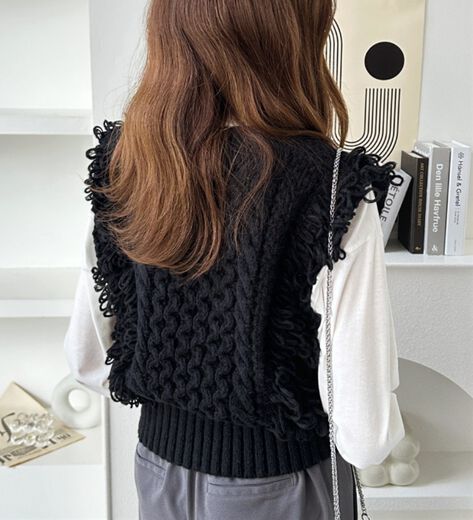 最終値下げ！MARK&LONA スカルプリント　ニットベスト MARK&LONA スカルプリント ニットベスト