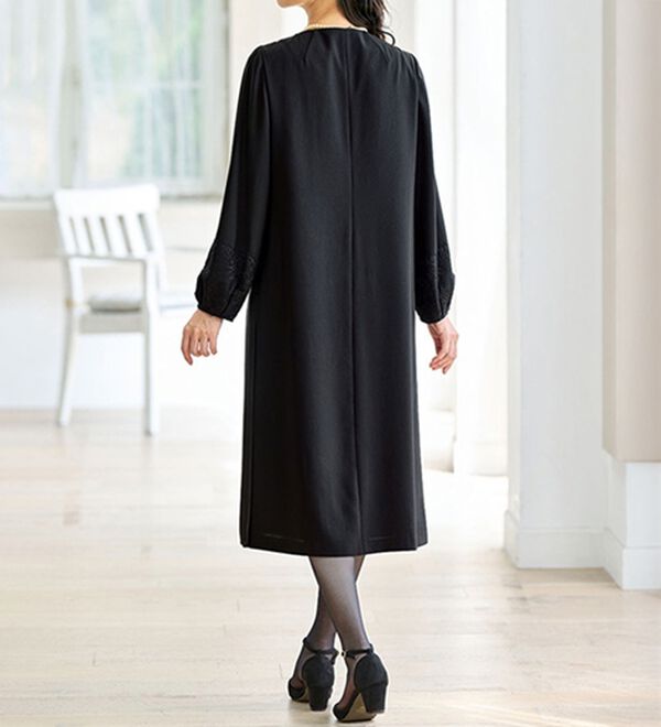 BELLUNA（ベルーナ）の「レーススリーブワンピース（ブラックフォーマル（喪服・礼服））」｜詳細画像