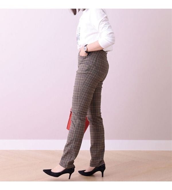 BELLUNA（ベルーナ）の「ウルトラ美脚！ストレッチパンツ（フルレングスパンツ）」｜詳細画像