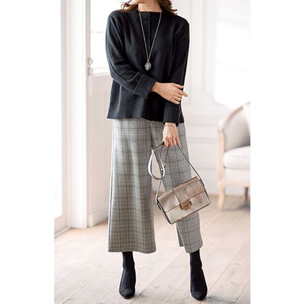 BELLUNA（ベルーナ）の「タック使いボトルネックセーター（ニット・セーター）」｜詳細画像