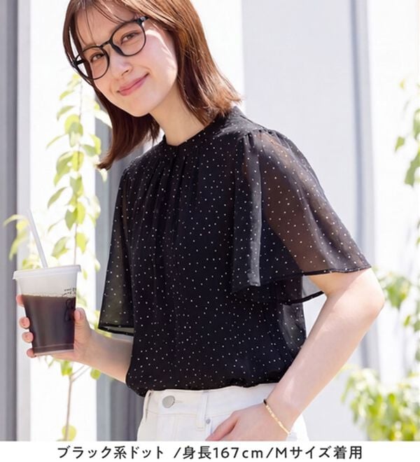 Viola e Viola（ヴィオラ エ ヴィオラ）の「【仕事も！日常も！】カットソー裏地付ギャザーデザインブラウス（ブラウス）」｜詳細画像