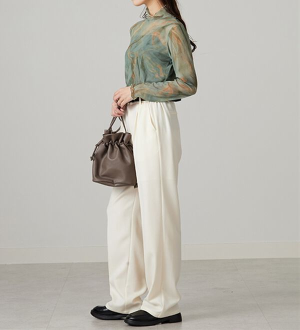 BELLUNA（ベルーナ）の「【重ね着インナー】シアー素材ハイネックインナープルオーバー（カットソー）」｜詳細画像