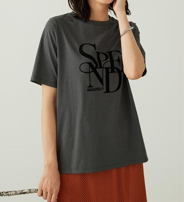 BELLUNA（ベルーナ）の「フロッキープリントロゴプルオーバー（カットソー）」｜詳細画像