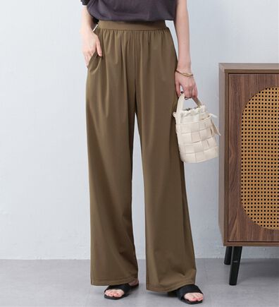 Viola e Viola（ヴィオラ エ ヴィオラ）の「【接触冷感】さらテロ楽のびストレートパンツ【選べる２丈】（フルレングスパンツ）」