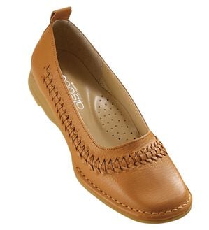 ルフラン（ルフラン）の「手編みメッシュアウトステッチパンプス（パンプス）」｜キャメルブラウン