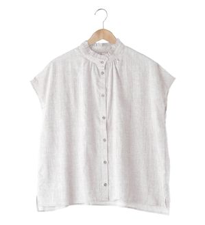 BELLUNA（ベルーナ）の「衿フリル使いフレンチスリーブブラウス（ブラウス）」｜オフ白