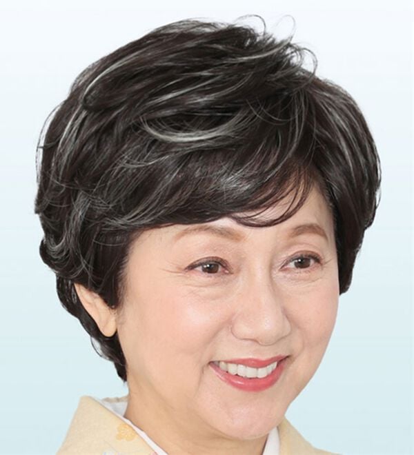 「華麗なメッシュのフルウィッグ（ウィッグ・ヘアピース・エクステ）」｜シルバー