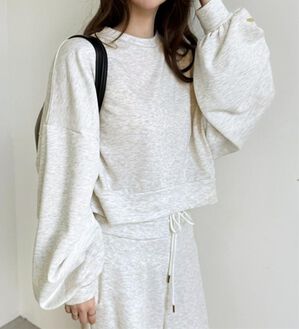 GeeRA（ジーラ）の「ボリュームスリーブ裏毛ショートスウェット（トレーナー・スウェット）」｜オートミール