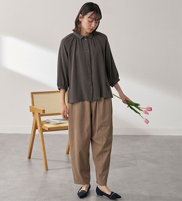 BELLUNA（ベルーナ）の「《ＨｕｇＲｅａｍコットン》ダブルガーゼギャザーブラウス（ブラウス）」｜詳細画像