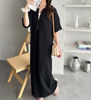 GeeRA（ジーラ）の「【ひんやり/着痩せ】ハーフジップ大人Ｔシャツワンピース（カットソーワンピース）」｜ブラック