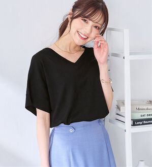 alotta（アロッタ）の「ゆるっと涼やかＶネックプルオーバー（ニット・セーター）」｜ブラック