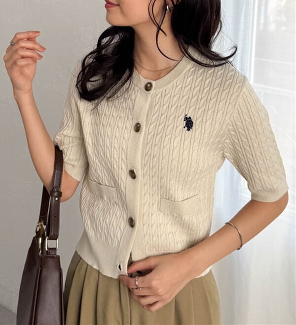 RANAN（ラナン）の「＜Ｕ．Ｓ．ＰＯＬＯ　ＡＳＳＮ．＞ゴールドボタン半袖刺繍ケーブルニットカーディガン（ニットカーディガン）」｜詳細画像