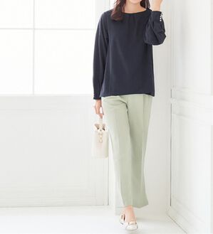 alotta（アロッタ）の「袖パール調ボタン付きタックブラウス（ブラウス）」｜ダークネイビー