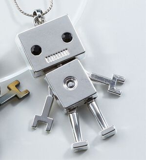 BELLUNA（ベルーナ）の「ロボットモチーフペンダント（ネックレス・ペンダント）」｜シルバー