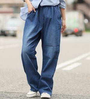 A HAPPY MARILYN（アハッピーマリリン）の「【Ｌ～８Ｌ】＜３丈から選べる＞ストレッチワイドデニム（ワイドパンツ・ガウチョ）」｜ブルー(加工あり)