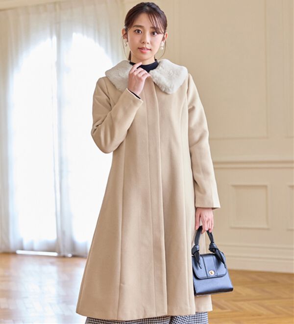 alotta（アロッタ）の「美人シルエットファー付ノーカラーコート【美人百花掲載】（ロングコート）」｜詳細画像