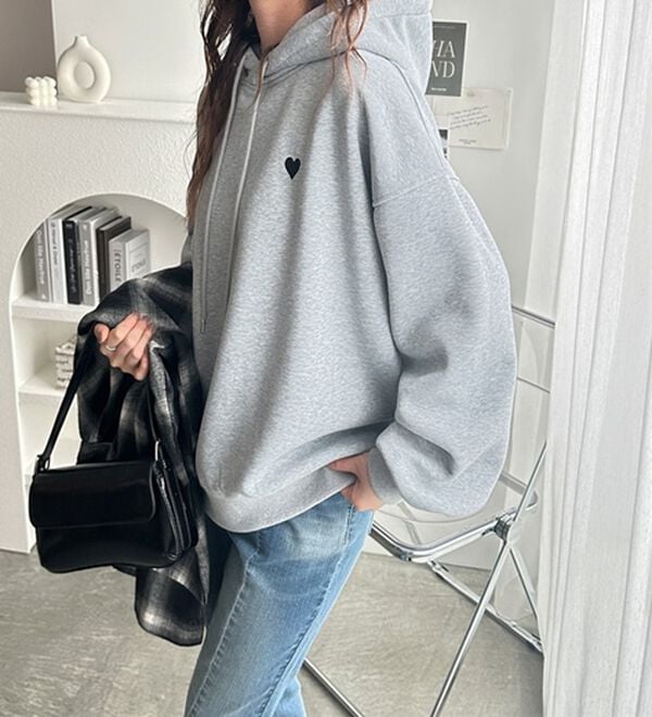 GeeRA（ジーラ）の「ハート刺繍裏起毛スウェットパーカー（パーカー）」｜詳細画像