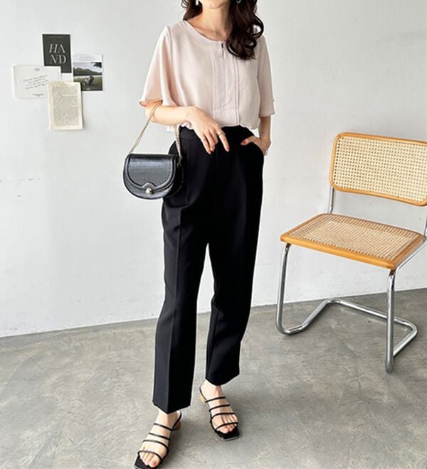 GeeRA（ジーラ）の「フロントタックフレアースリーブブラウス（ブラウス）」｜詳細画像