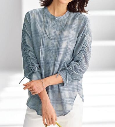 BELLUNA（ベルーナ）の「シアーチェック素材袖ドロストブラウス（シャツ）」