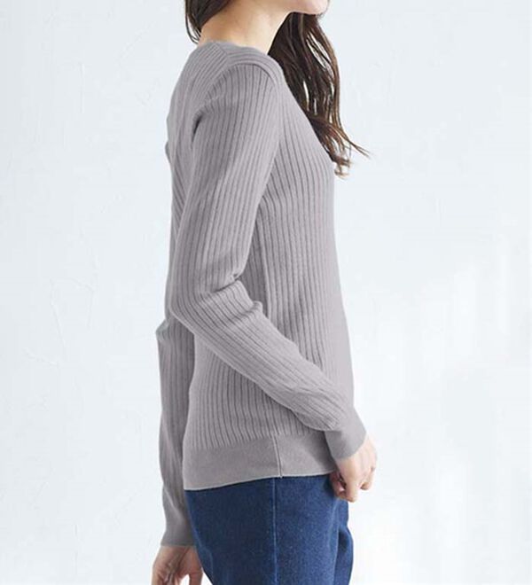 Pierrot（ピエロ）の「【洗濯機で洗える】ネックが選べるシルクタッチリブニット（ニット・セーター）」｜詳細画像